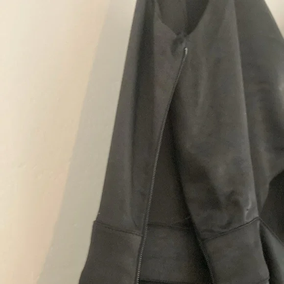 Lumiere Silky Wide Leg Romper, Large - Picture 5 of 10